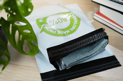 E-commerce packaging bags